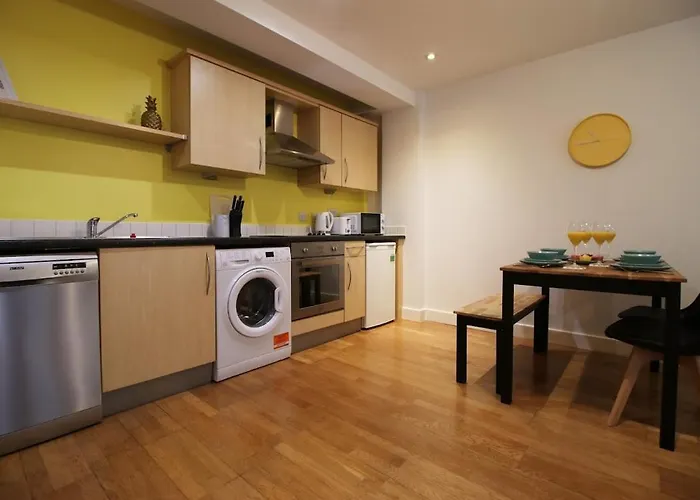 Apartman Hamilton Court For 4 Guests, Bright And Location With Balcony And Wi-fi