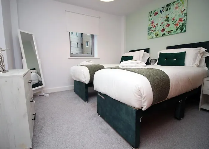 Apartman Hamilton Court For 4 Guests, Bright And Location With Balcony And Wi-fi Bristol